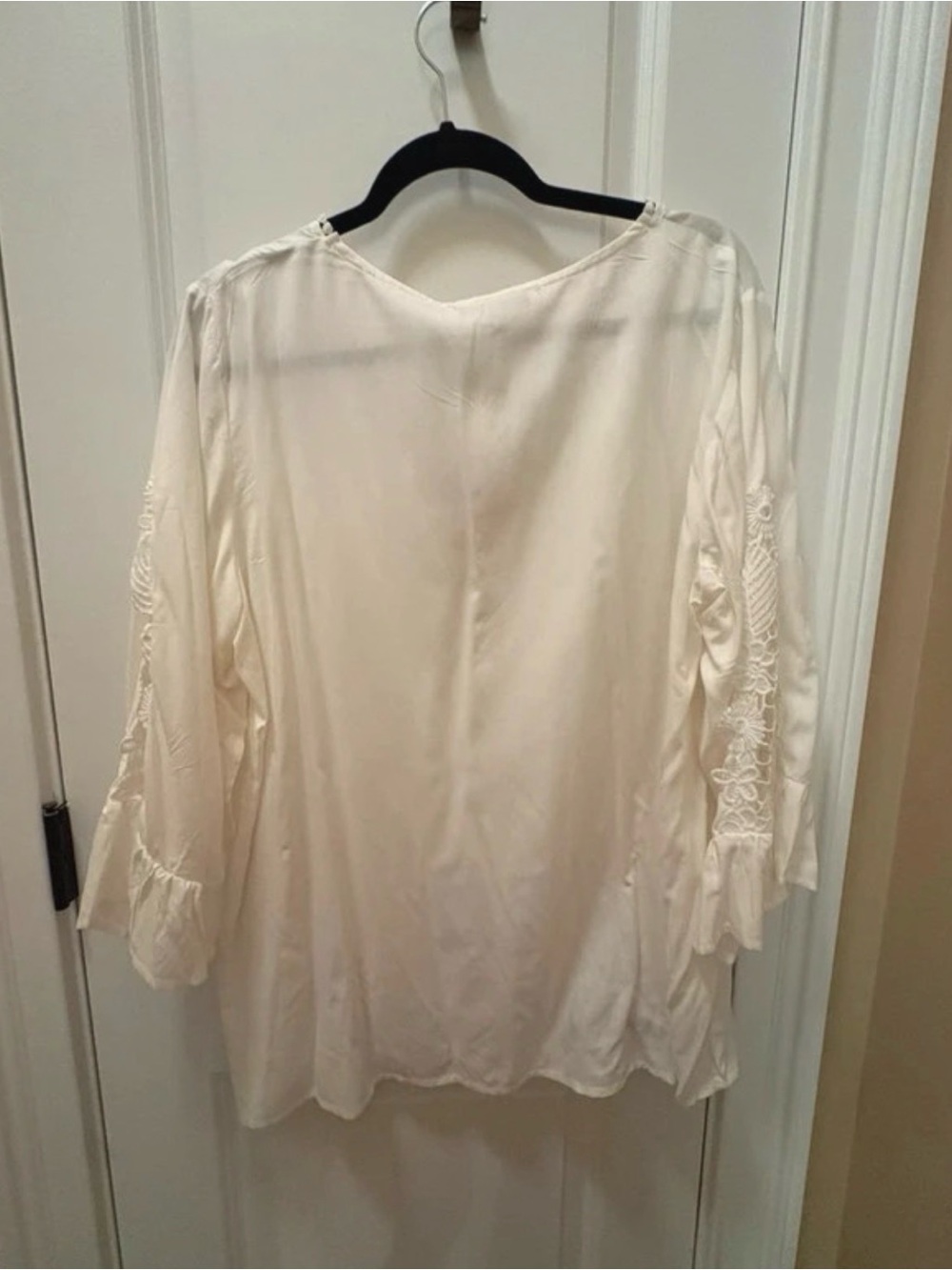 NWT Bohemian White Lace-Inlay Bell Sleeve Tunic | Size 2X - Picture 7 of 8